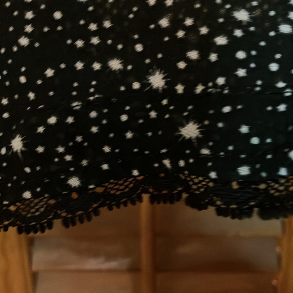 American Eagle Don’t Ask Why (made in Italy) OSFA Black w/stars crop top - Picture 4 of 5